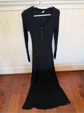 Splendid Long Sleeve Black Ribbed Henley Maxi Dress